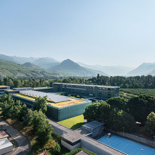 Luftansicht Clinique romande de réadaptation (CRR), Sion